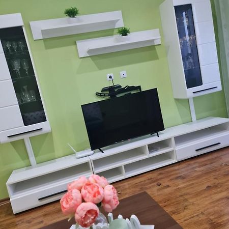 Apartament Modern Cristina&Jessica Mediaş Eksteriør bilde