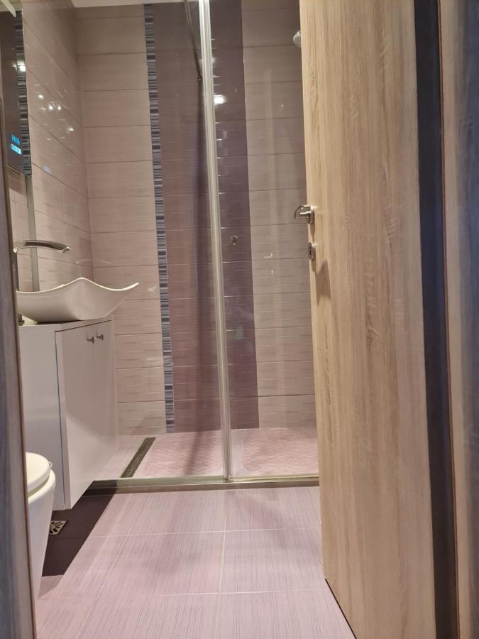 Apartament Modern Cristina&Jessica Mediaş Eksteriør bilde